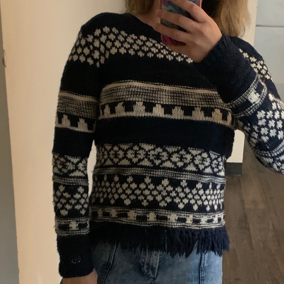 Comfortable sweater - Picture 3 of 3